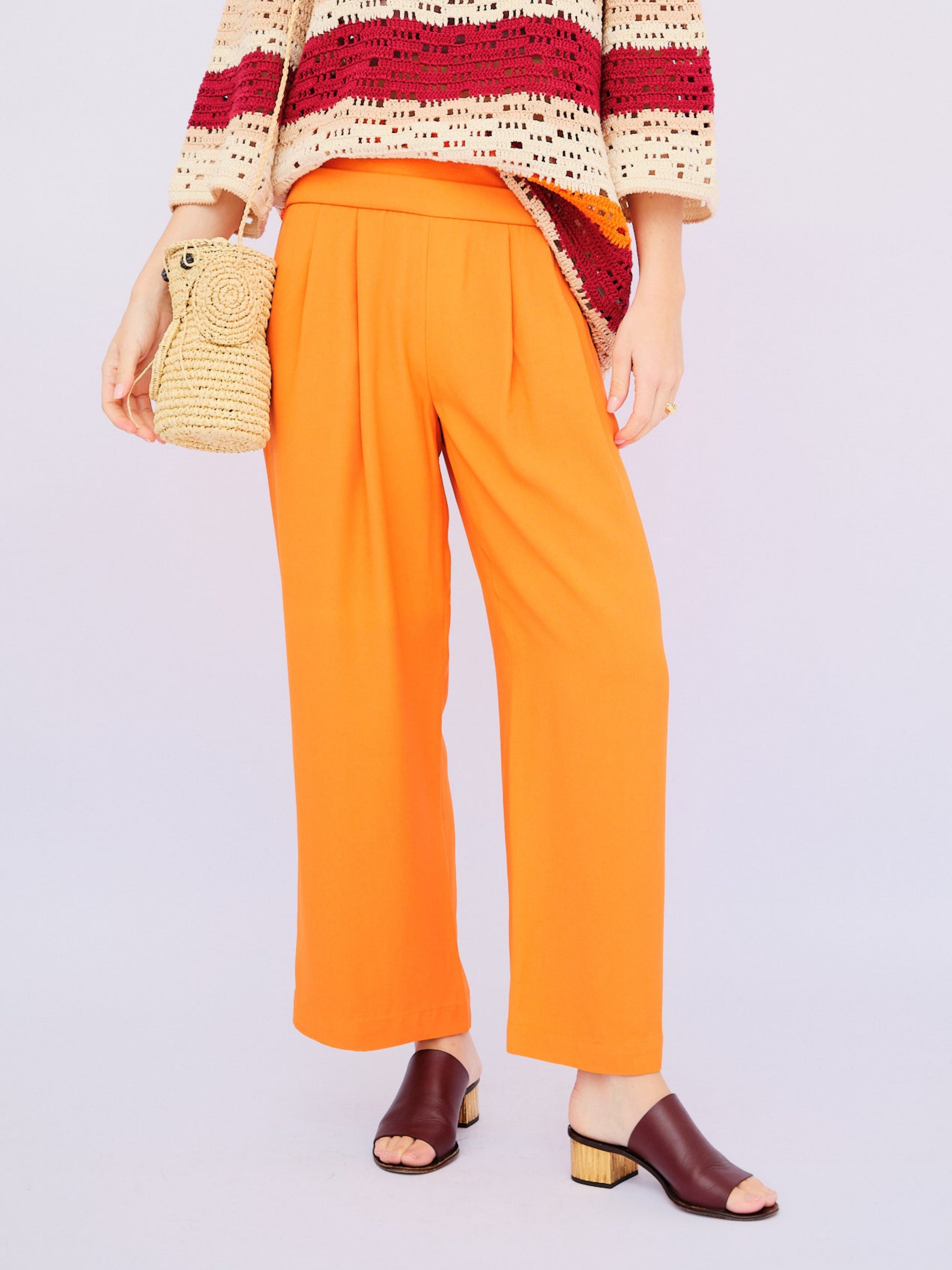 Calça Laranja Cris Barros