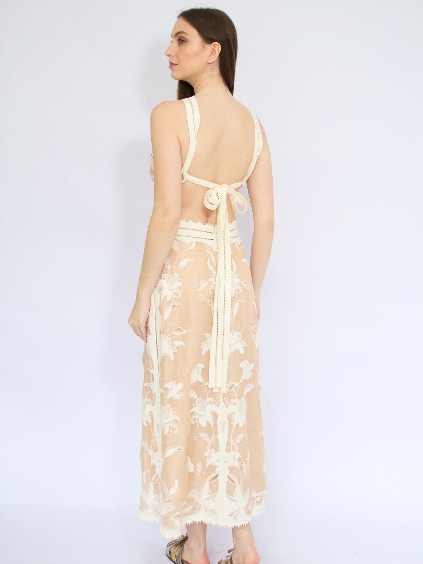 Vestido Nude Bordado Zimmermann