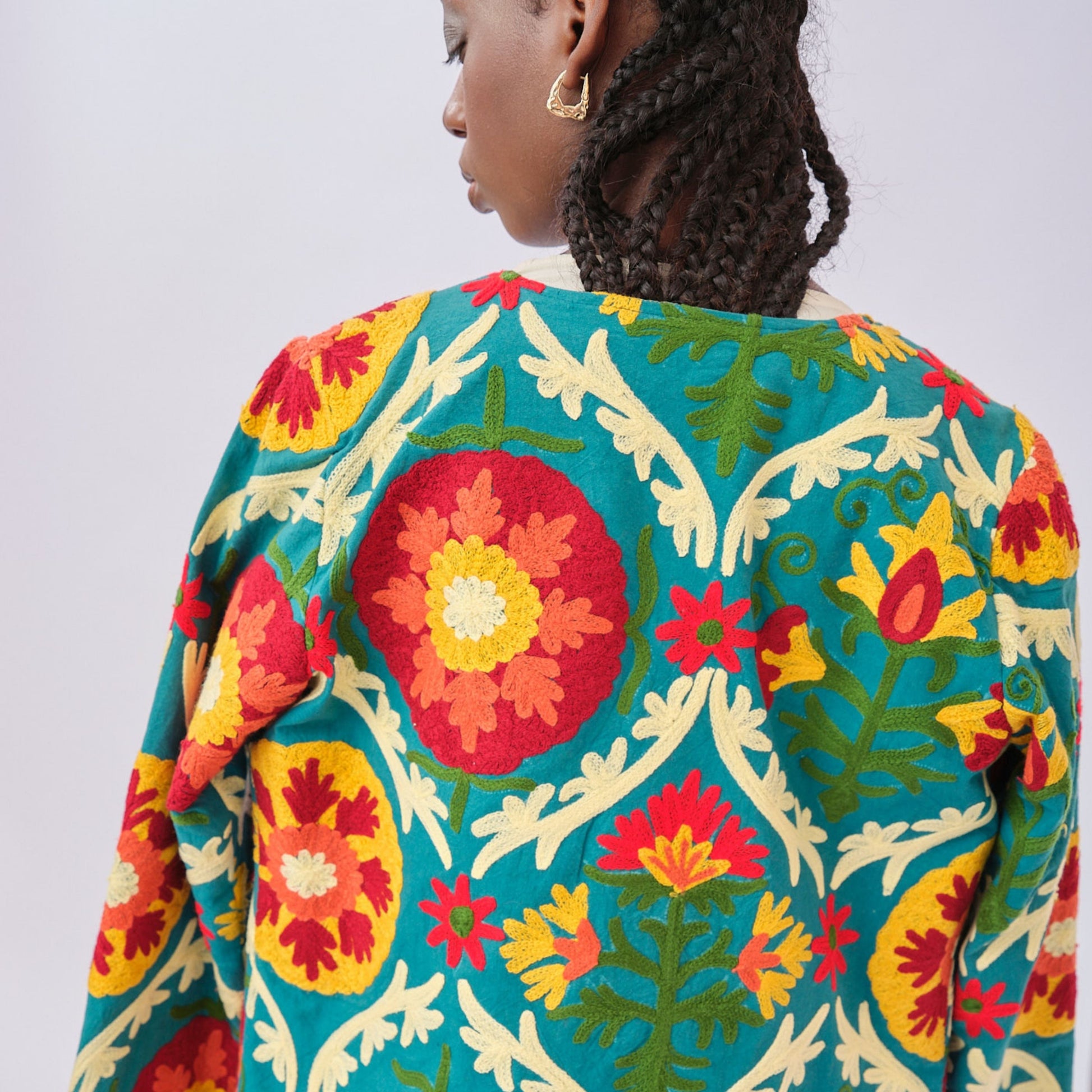 Casaqueto bordado florido