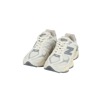 Tênis  New Balance 9060