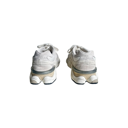 Tênis  New Balance 9060