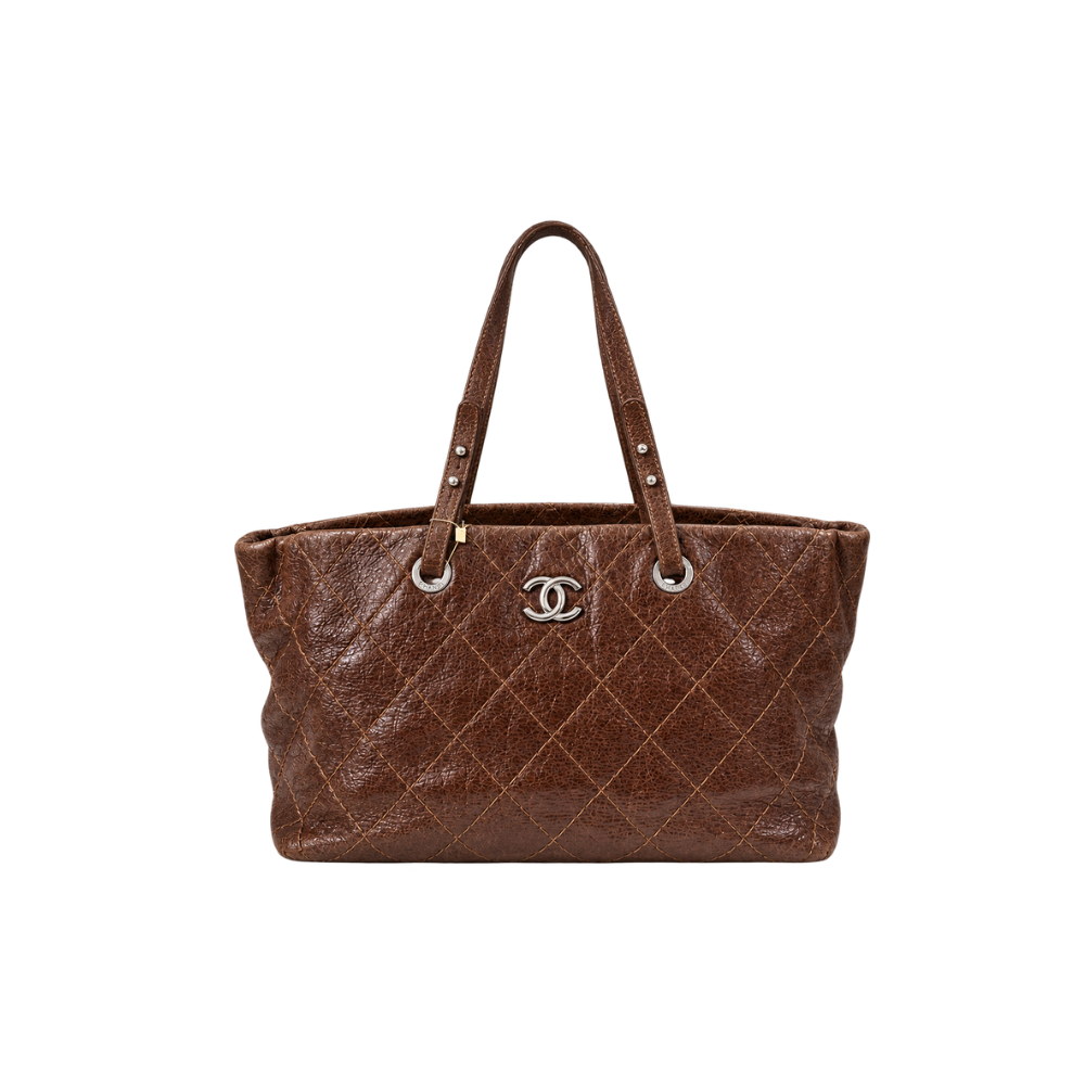Bolsa Tote On the Road Pequena Marrom Chanel