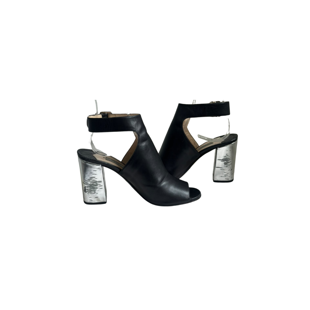 Sapato Peep Toe Prada