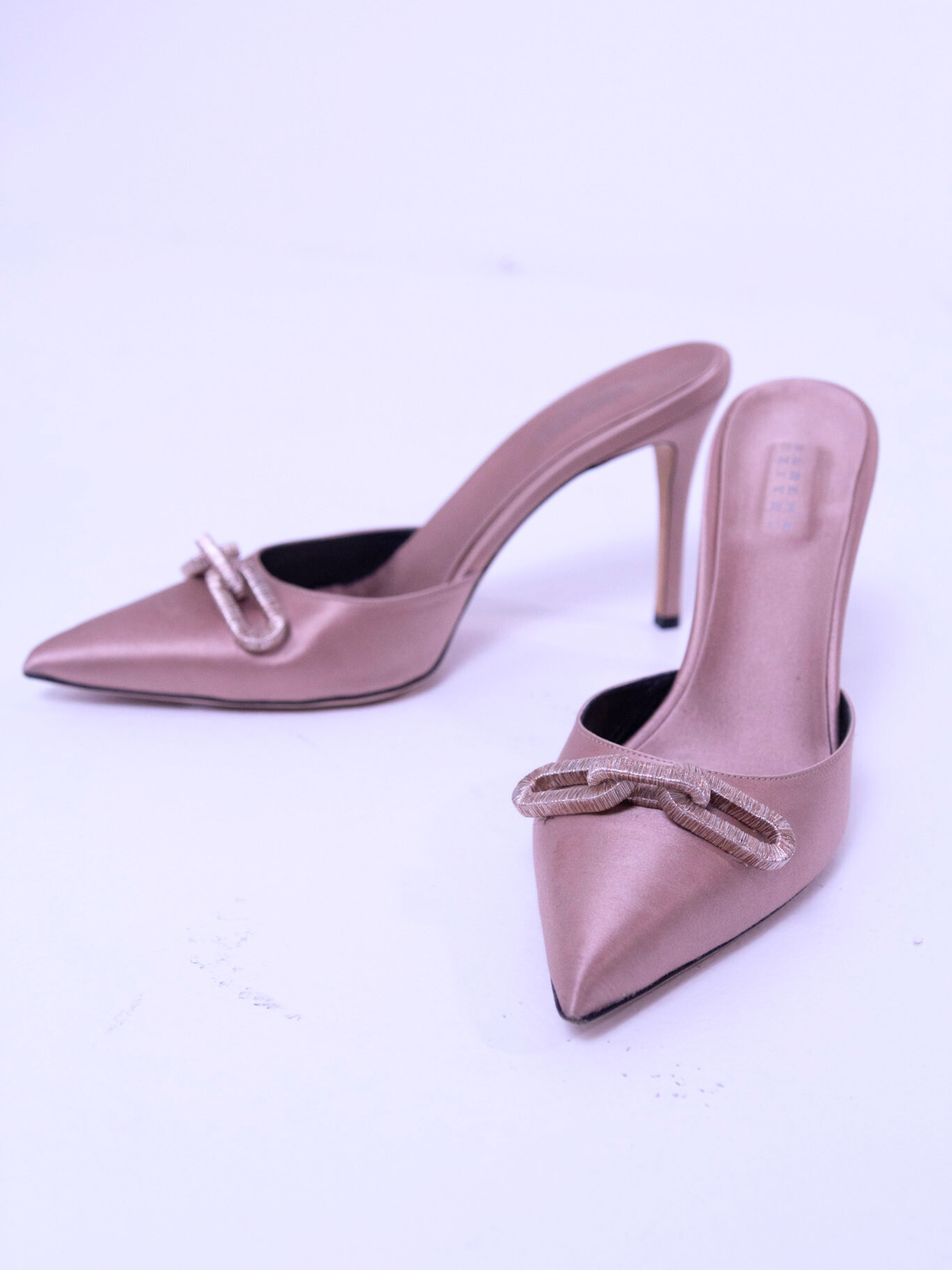 Salto Mule Rose Serena Uziyel