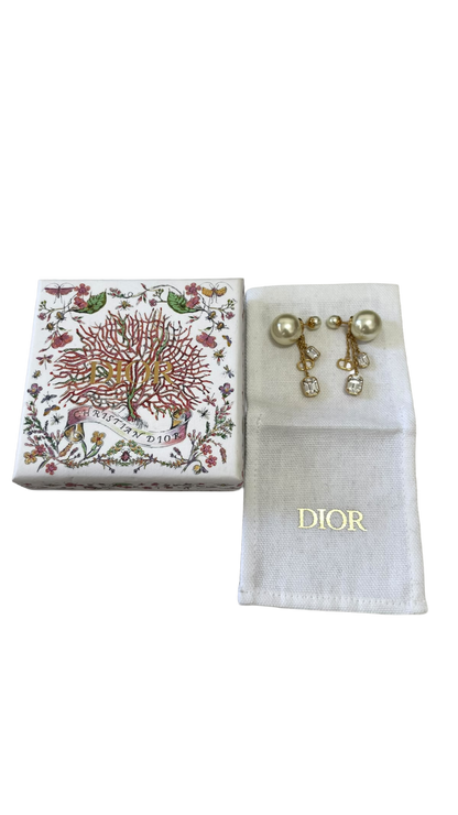BRINCO PÉROLA DIOR
