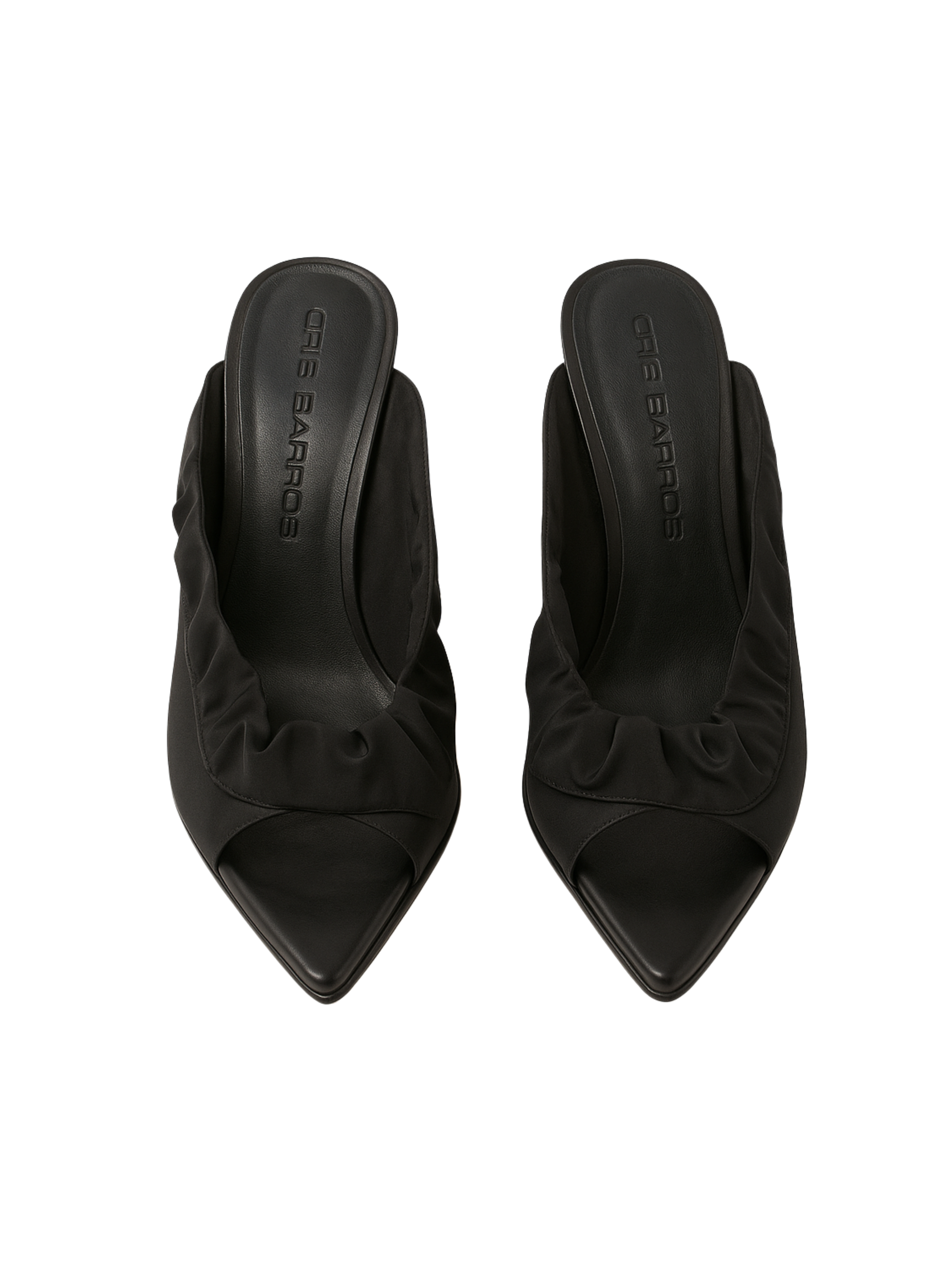 Salto Mule Preto Cris Barros